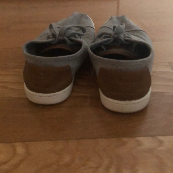 TOMS Sneakers - Picture 2 of 3
